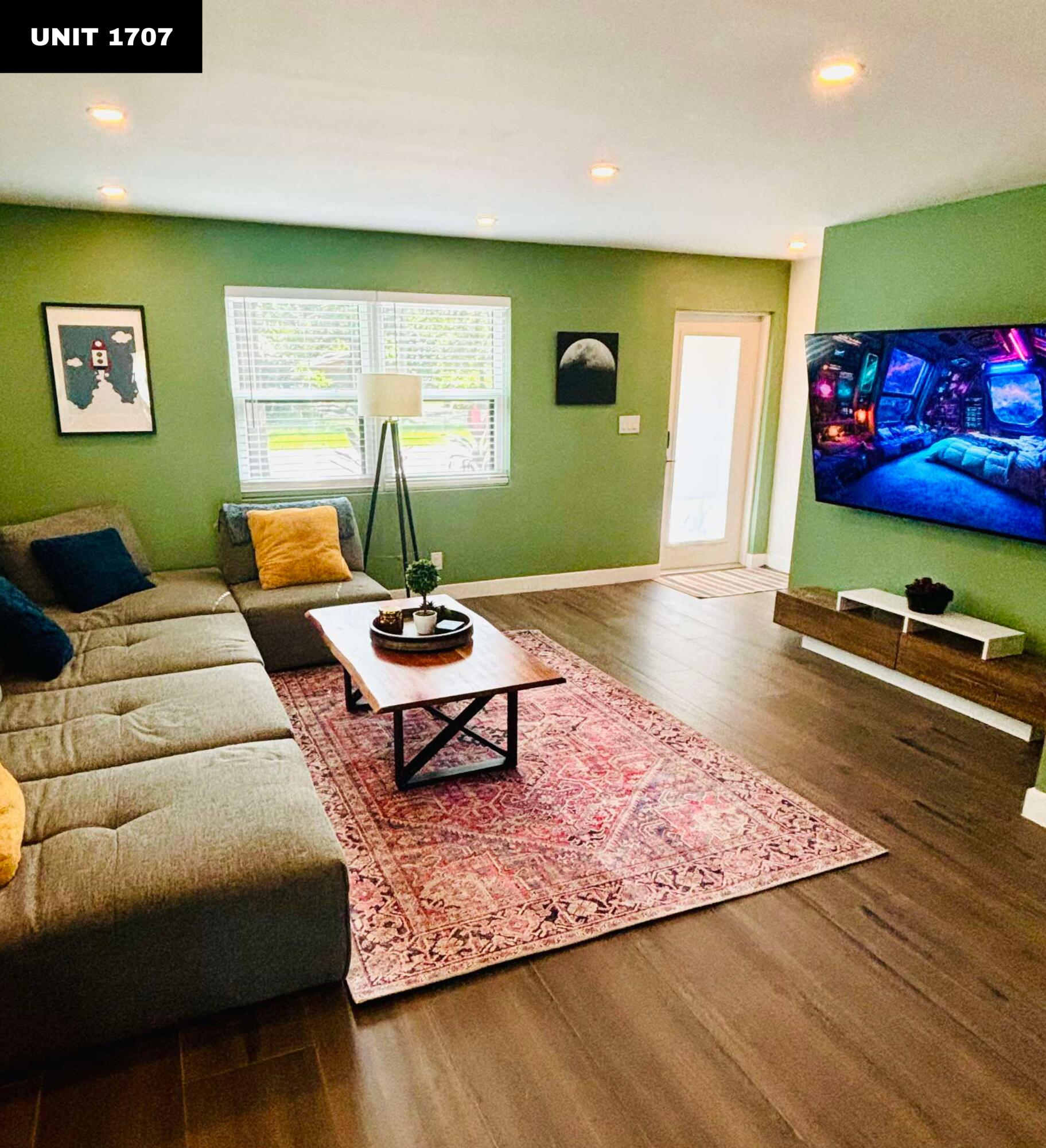 OSCEOLA PARK / River Oaks - Residential Income