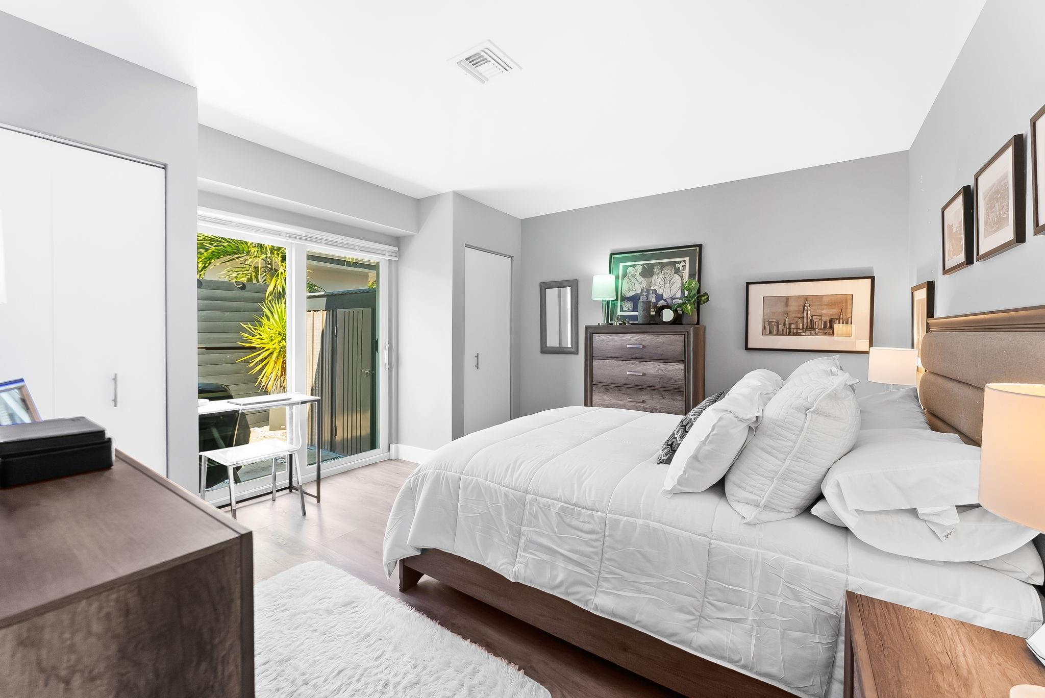 Las Brisas - Residential