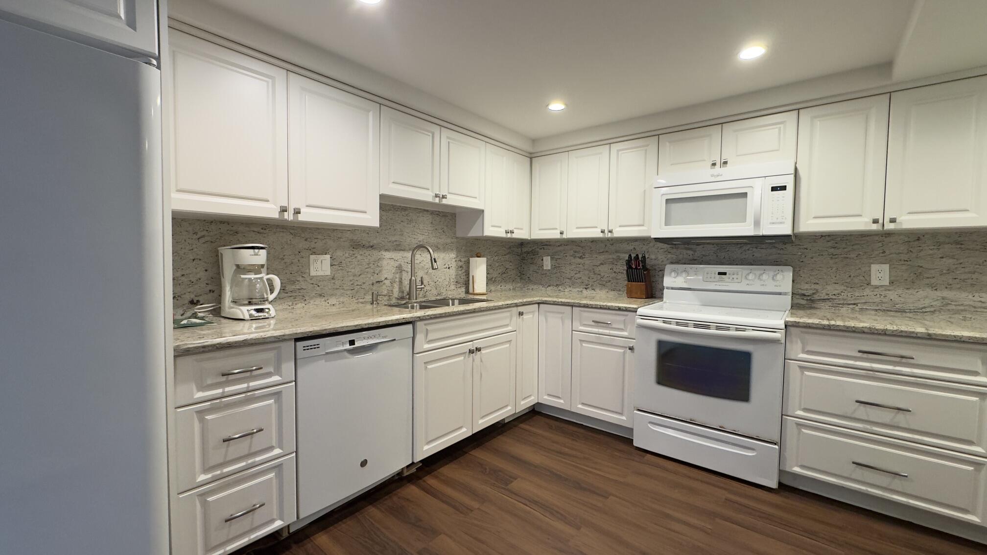 SEA RANCH CLUB A CONDO - Residential Lease