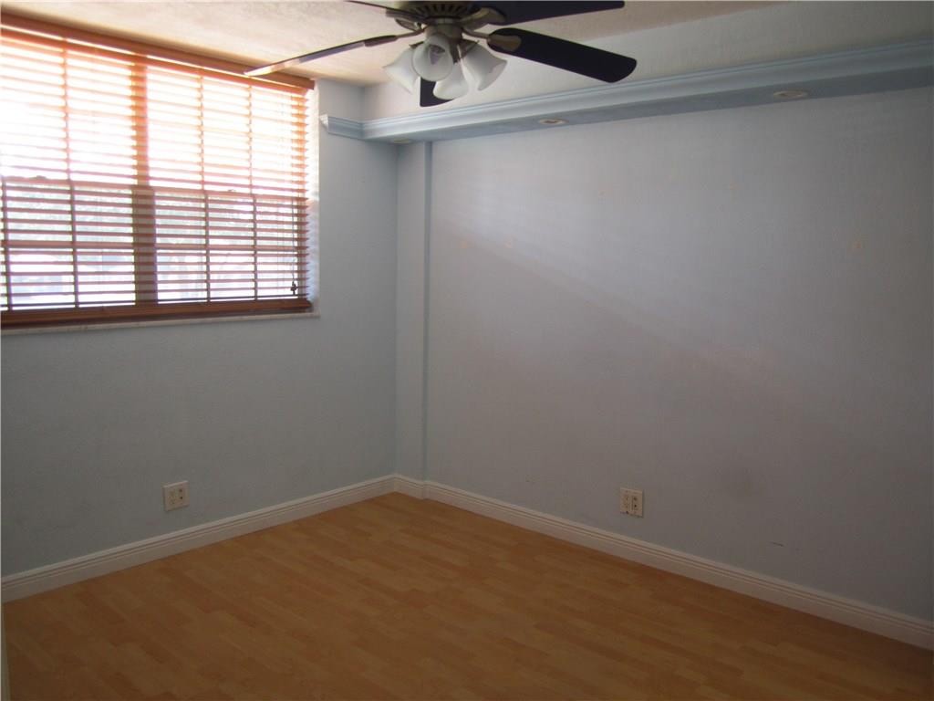 Lighthouse Point Plaza - Residential