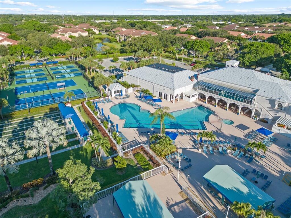 ALEXANDRA VILLAGE CONDO - Residential Lease