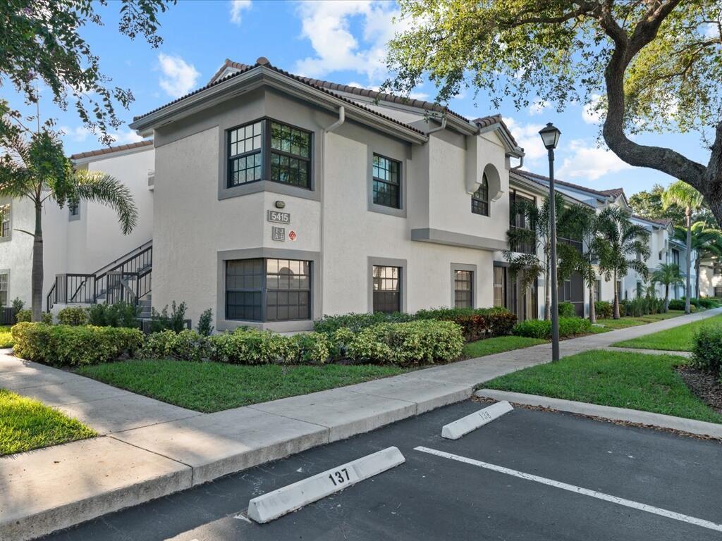 ALEXANDRA VILLAGE CONDO - Residential Lease