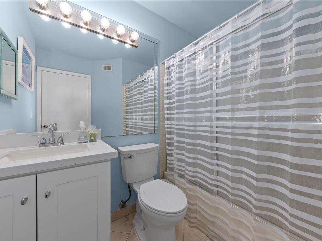 ALEXANDRA VILLAGE CONDO - Residential Lease