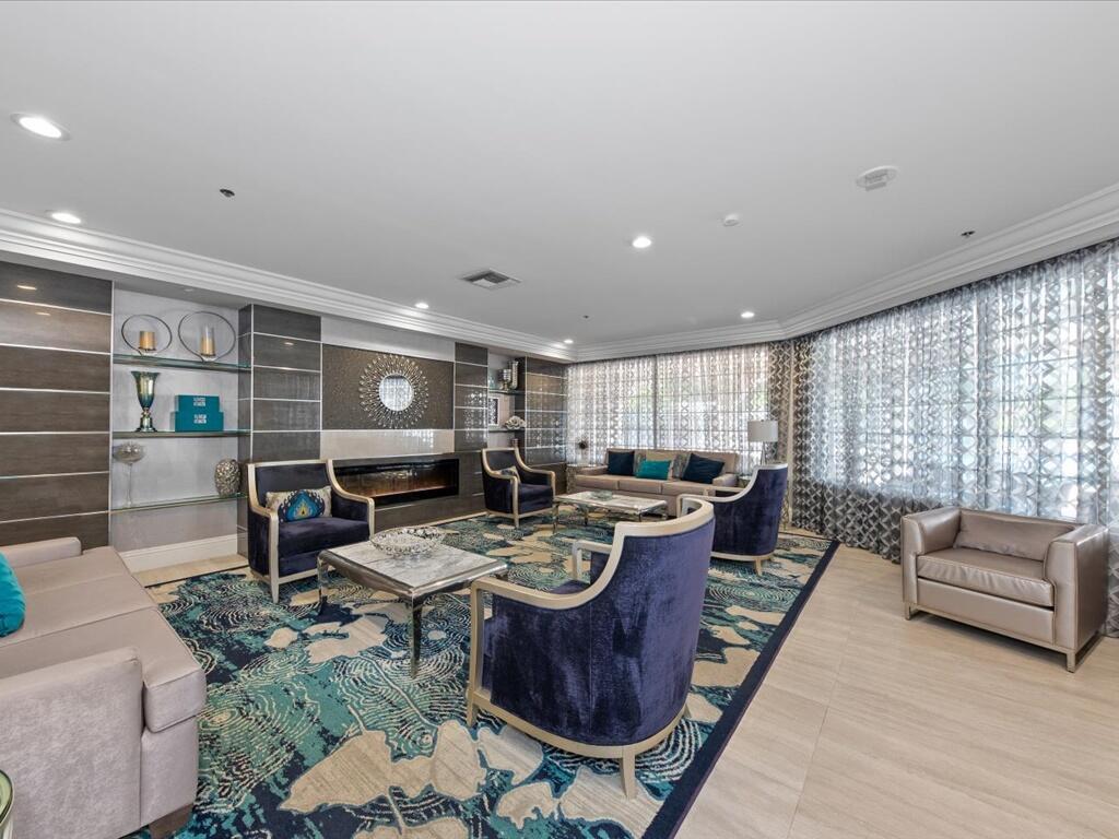 ALEXANDRA VILLAGE CONDO - Residential Lease