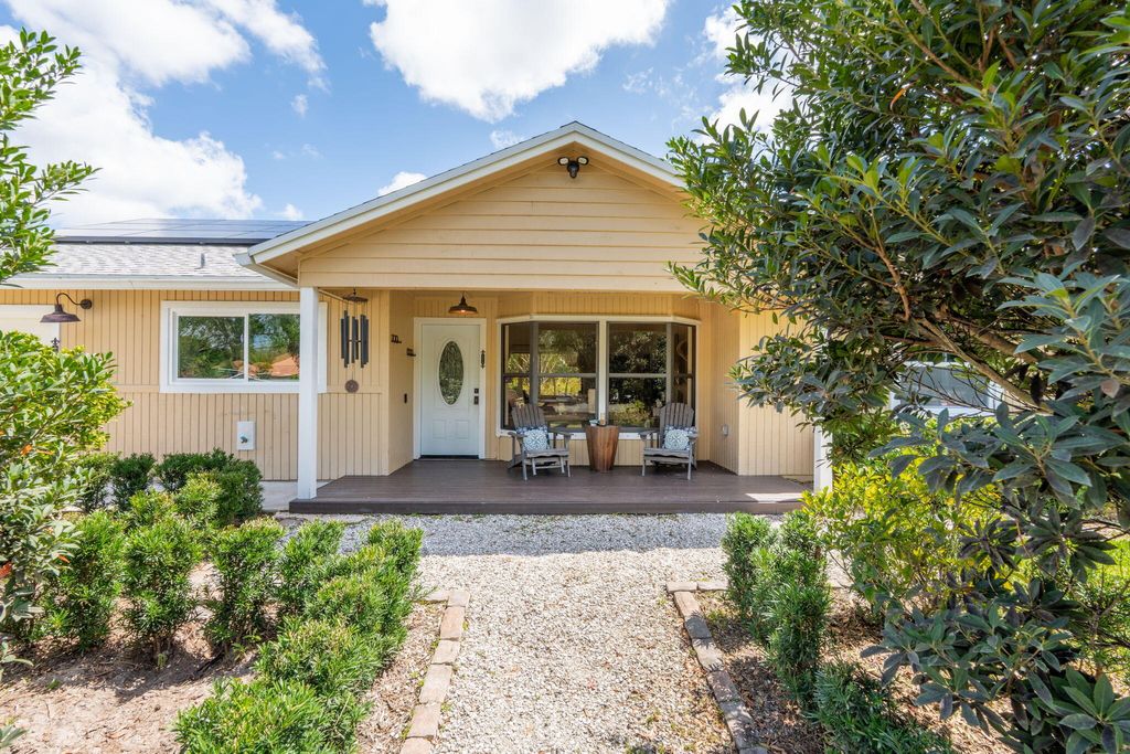 Photo of 15340 98th Trail N, Jupiter, FL 33478 (MLS # B26000908)