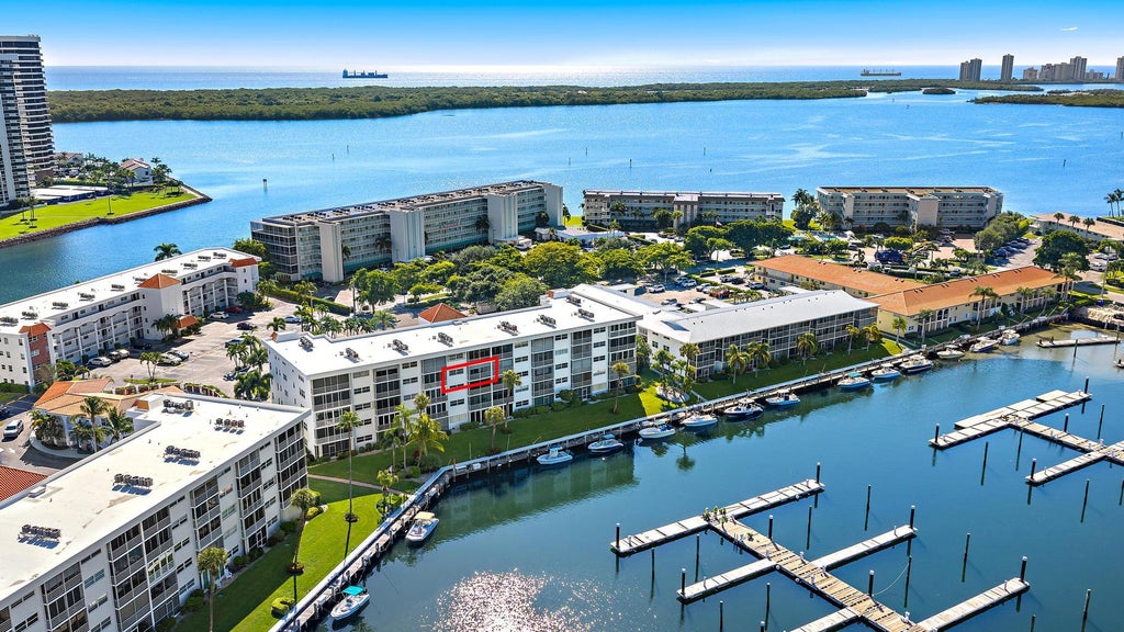 Photo of 29 Yacht Club Drive #Unit 405, North Palm Beach, FL 33408 (MLS # B26066646)