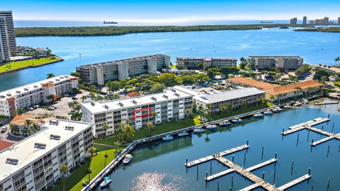 Photo of 29 Yacht Club Drive #Unit 405, North Palm Beach, FL 33408 (MLS # B26066646)