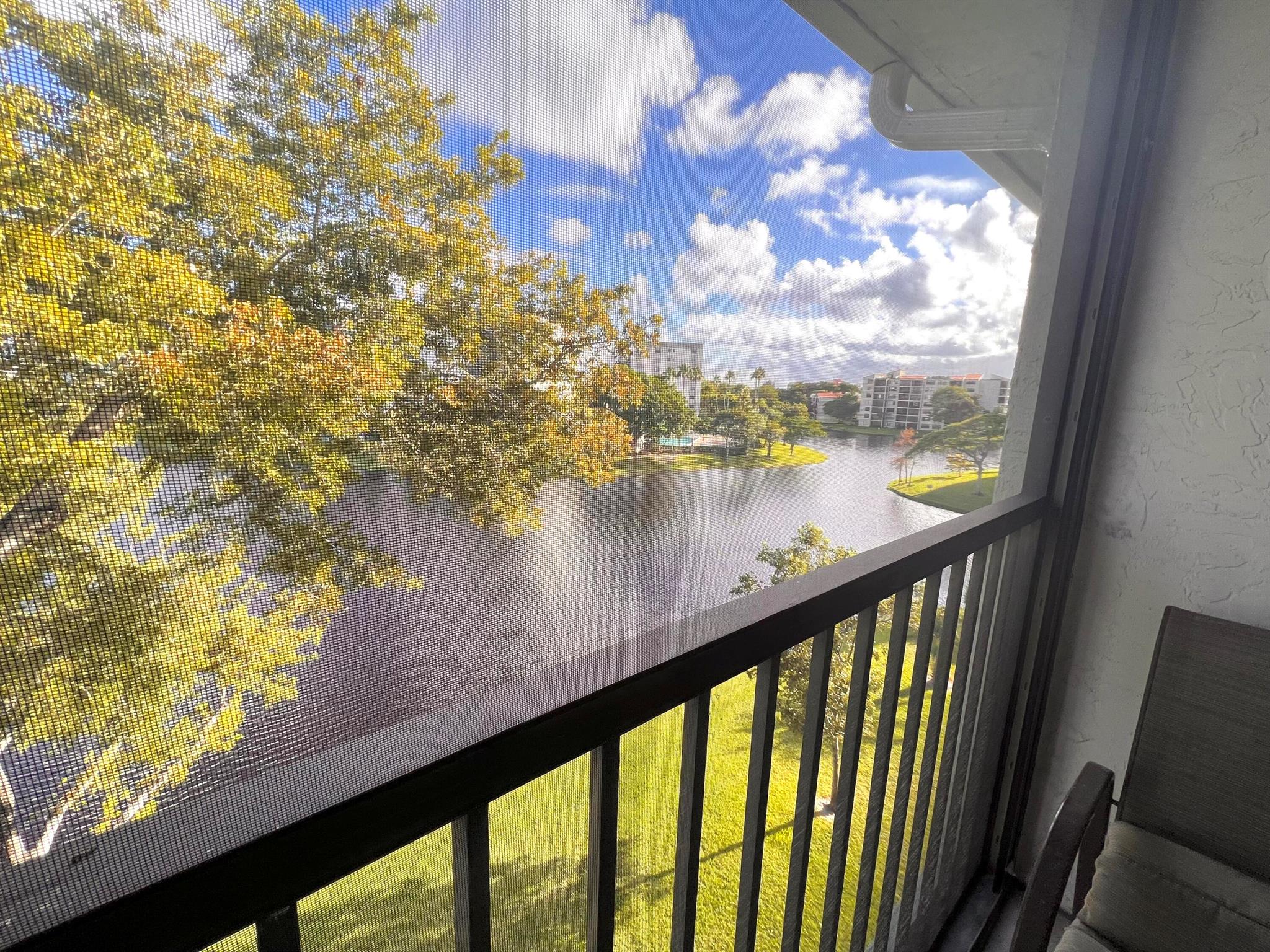 CYPRESS BEND CONDOMINIUM VII - Residential