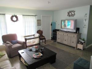 LAKE OSBORNE HEIGHTS - Residential