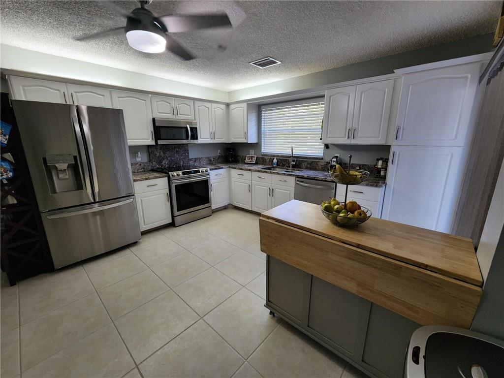 PINE SPRINGS 1 - Residential