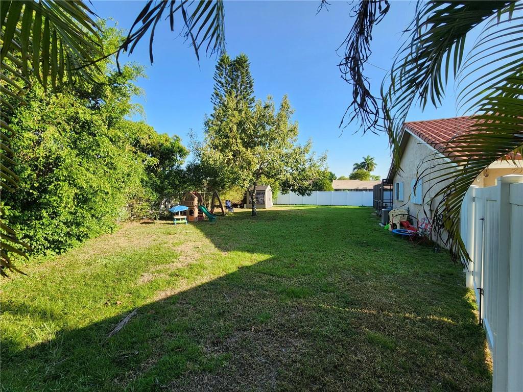 PINE SPRINGS 1 - Residential