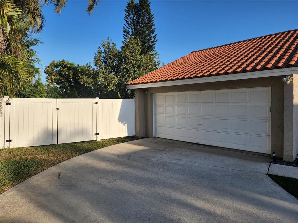 PINE SPRINGS 1 - Residential