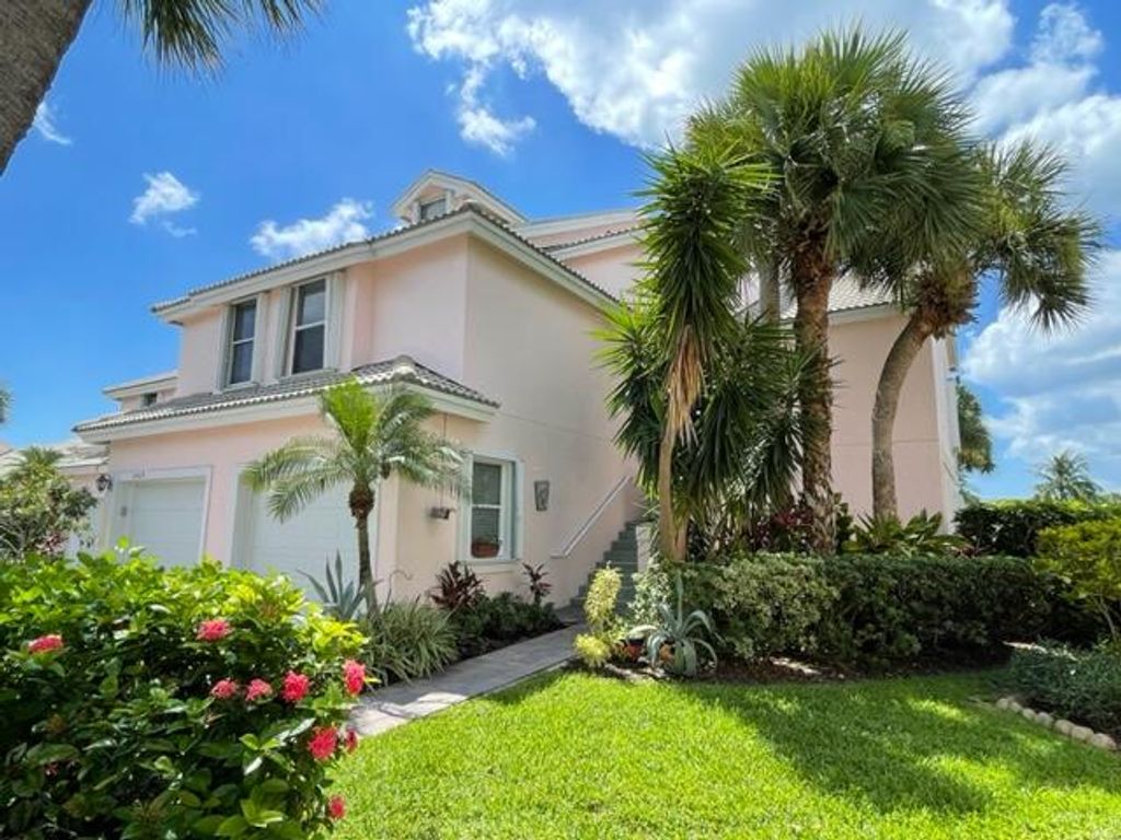 Photo of 2410 Fairway Drive N, Jupiter, FL 33477 (MLS # R11161059)