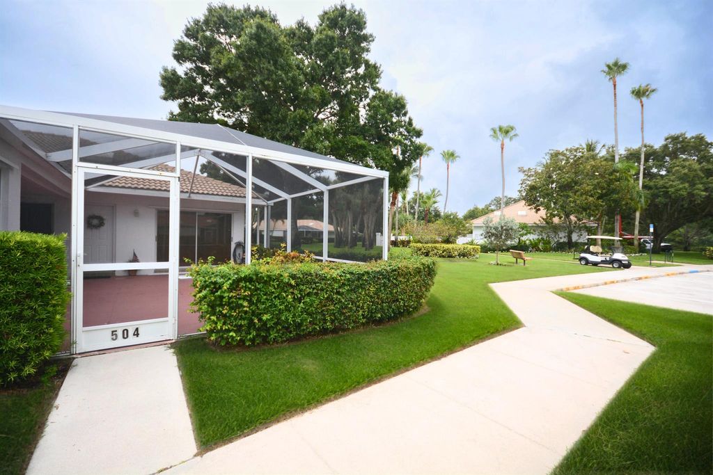 Photo of 504 Silverleaf Oak Court #5d, Palm Beach Gardens, FL 33410 (MLS # R11103994)