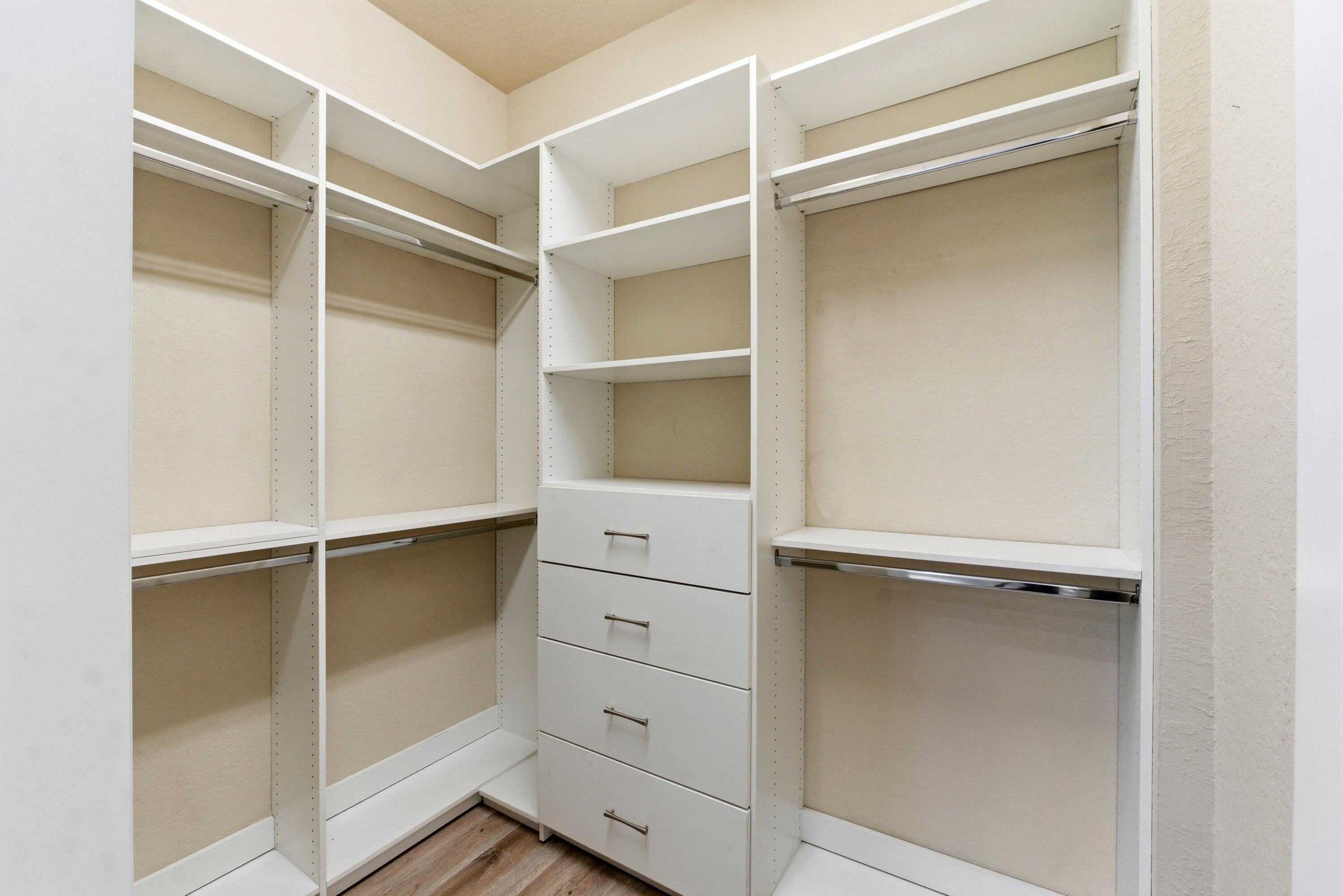 DEBUYS PLAT  Miralago - Residential