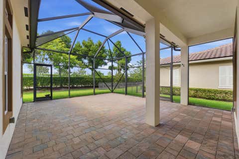 Tiny photo for 9871 Lakeview Lane, Parkland, FL 33076 (MLS # B26033127)