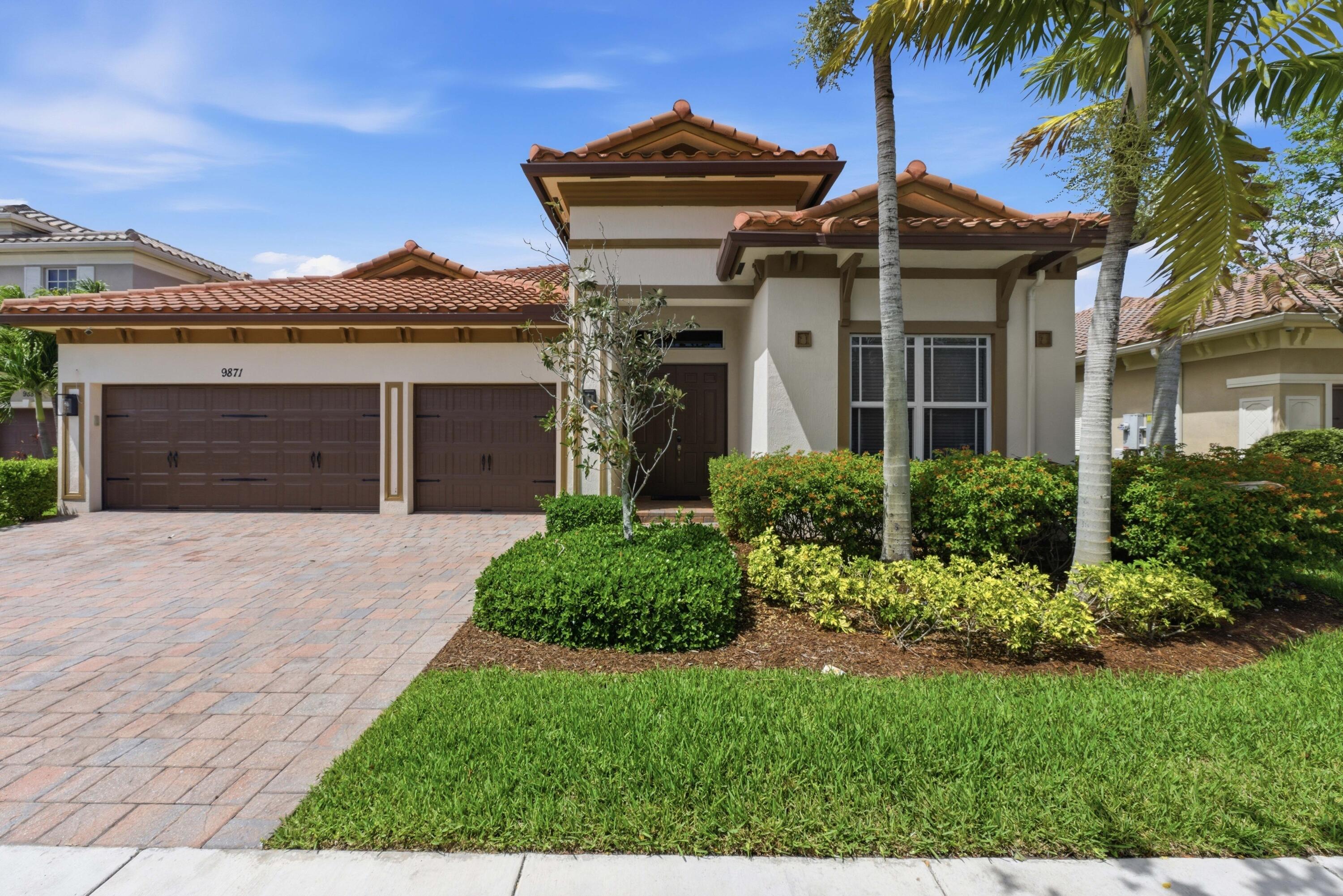 9871 Lakeview Lane