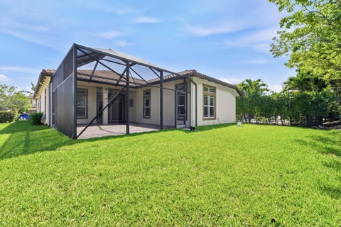 Tiny photo for 9871 Lakeview Lane, Parkland, FL 33076 (MLS # B26033127)