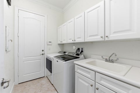 Tiny photo for 9871 Lakeview Lane, Parkland, FL 33076 (MLS # B26033127)