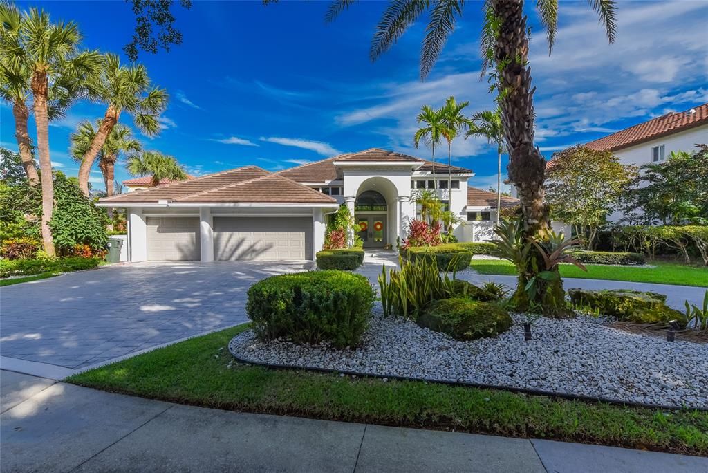 Photo of 1048 SW 21st Avenue, Boca Raton, FL 33486 (MLS # F10391896)