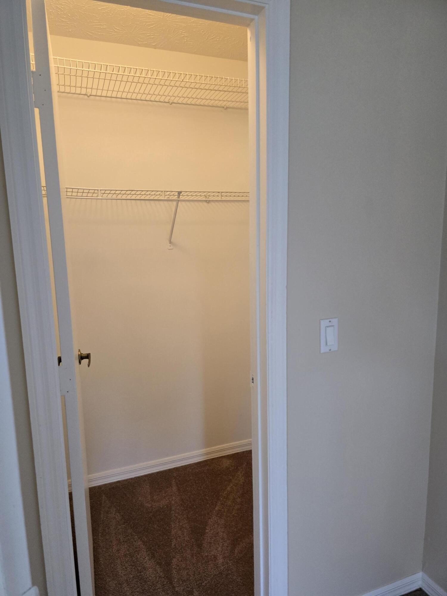 PORT ST LUCIE SECTION 40 - Residential Lease