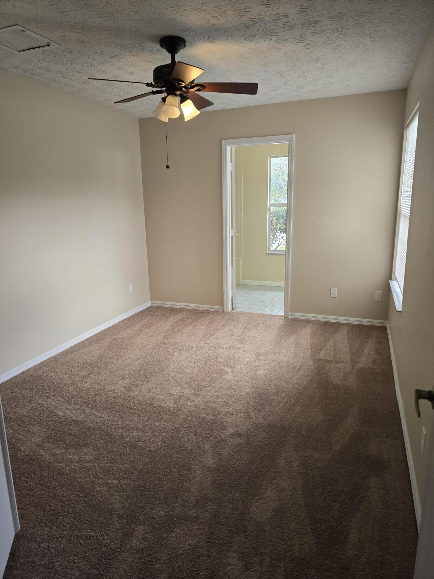 PORT ST LUCIE SECTION 40 - Residential Lease