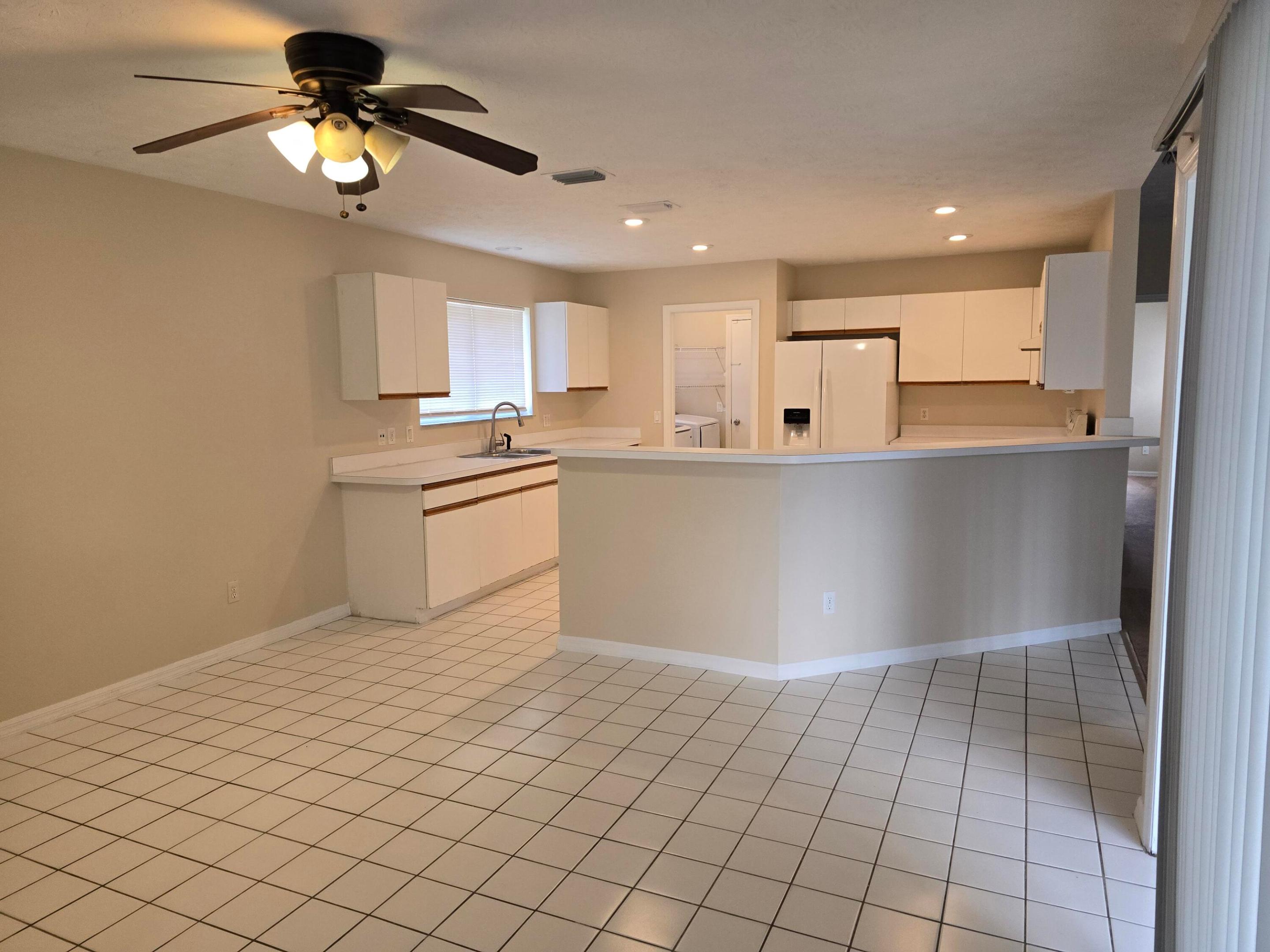 PORT ST LUCIE SECTION 40 - Residential Lease