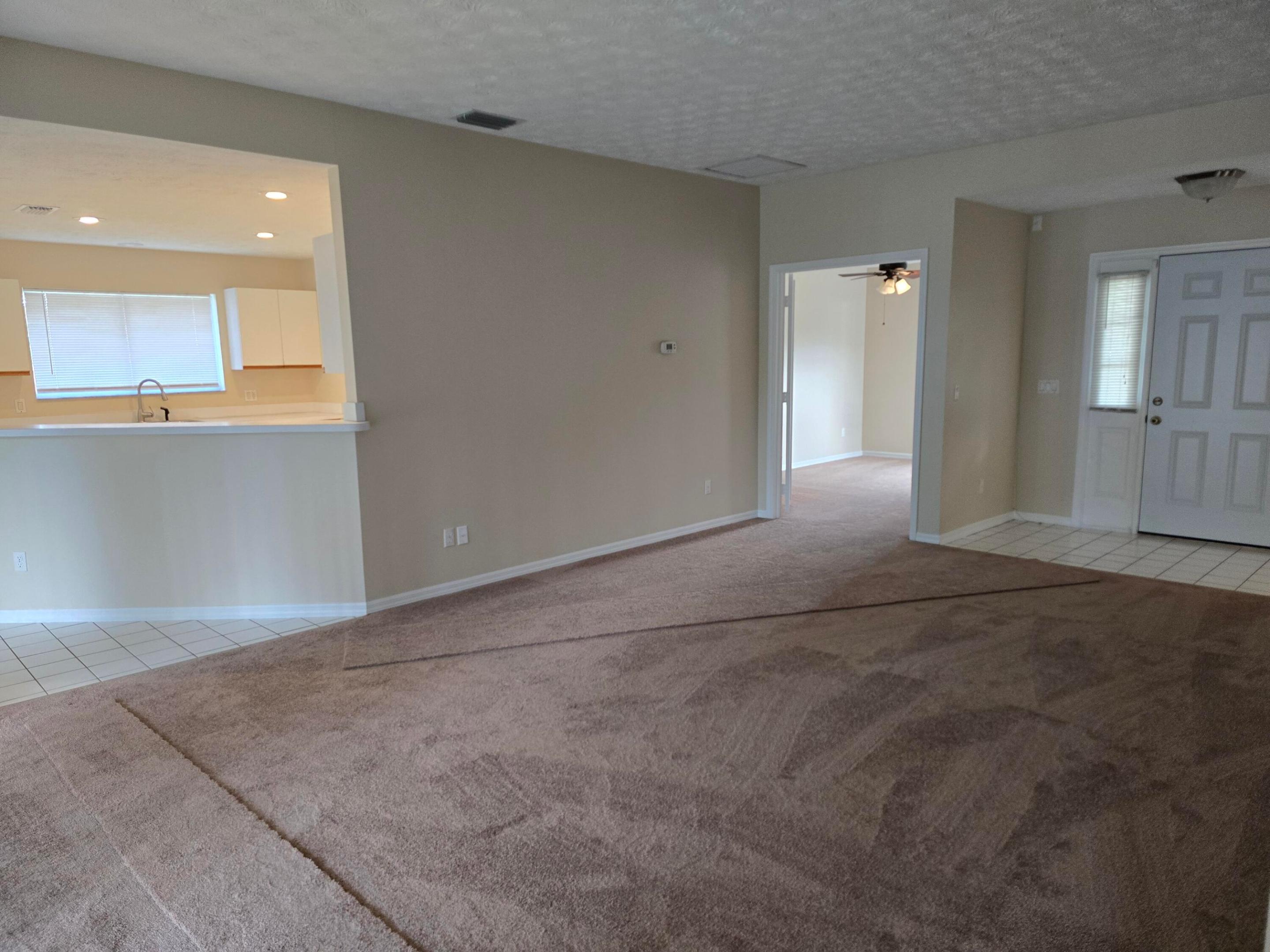 PORT ST LUCIE SECTION 40 - Residential Lease