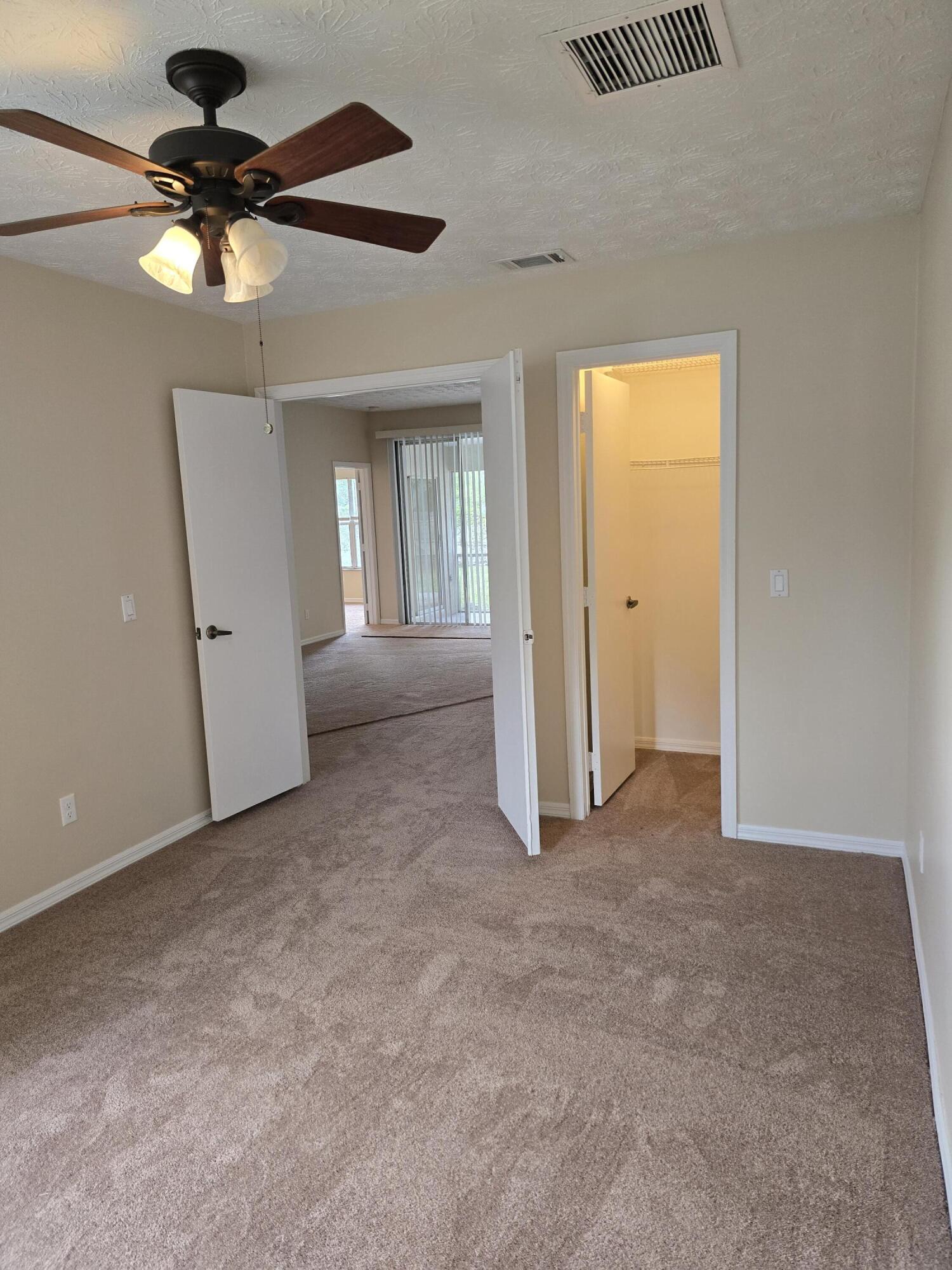 PORT ST LUCIE SECTION 40 - Residential Lease