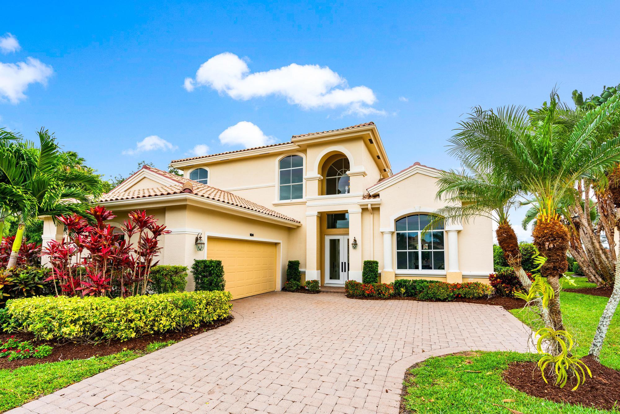 1124 Grand Cay Drive