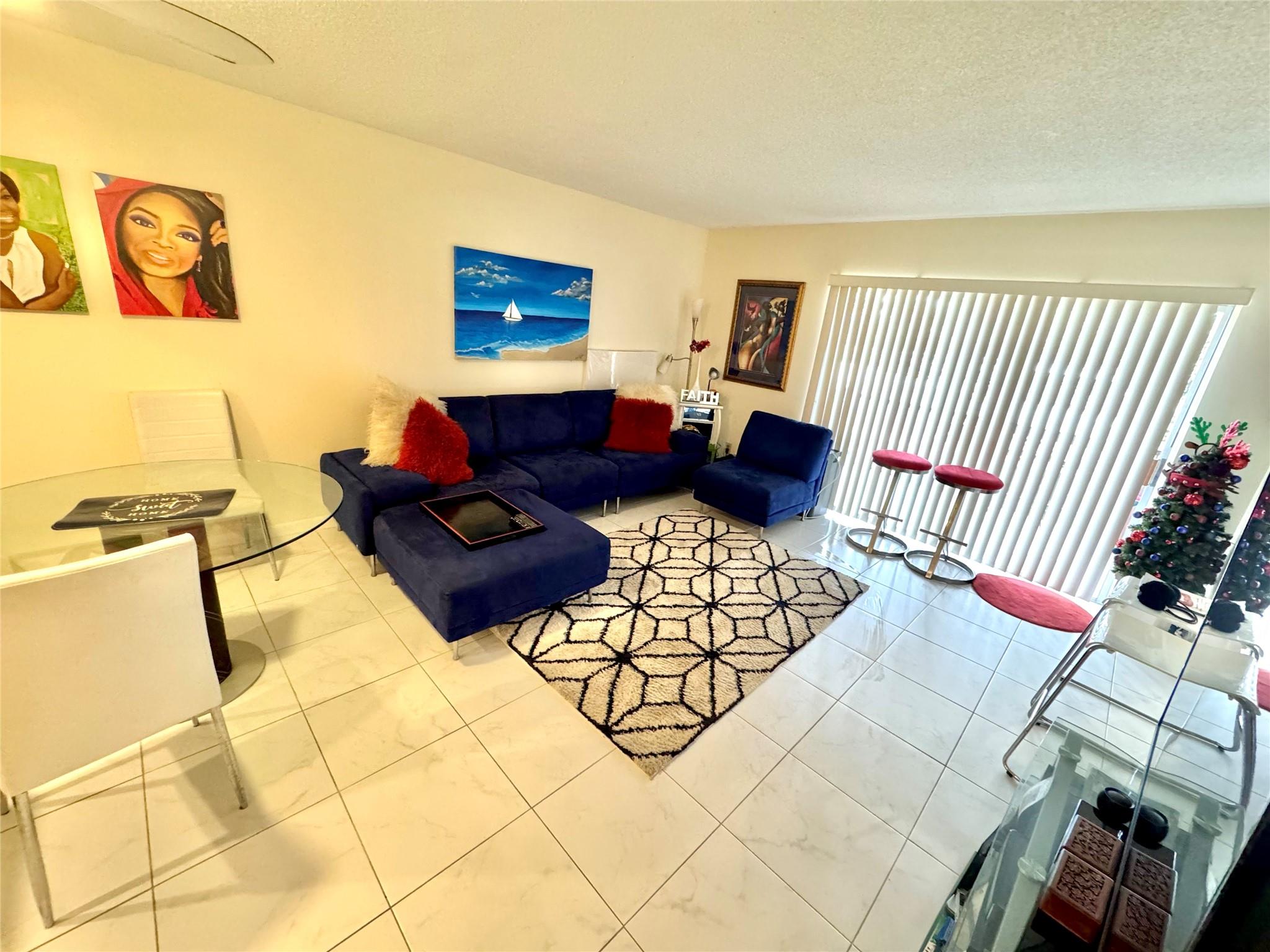 Tennis Club Wingfield Con - Residential Lease