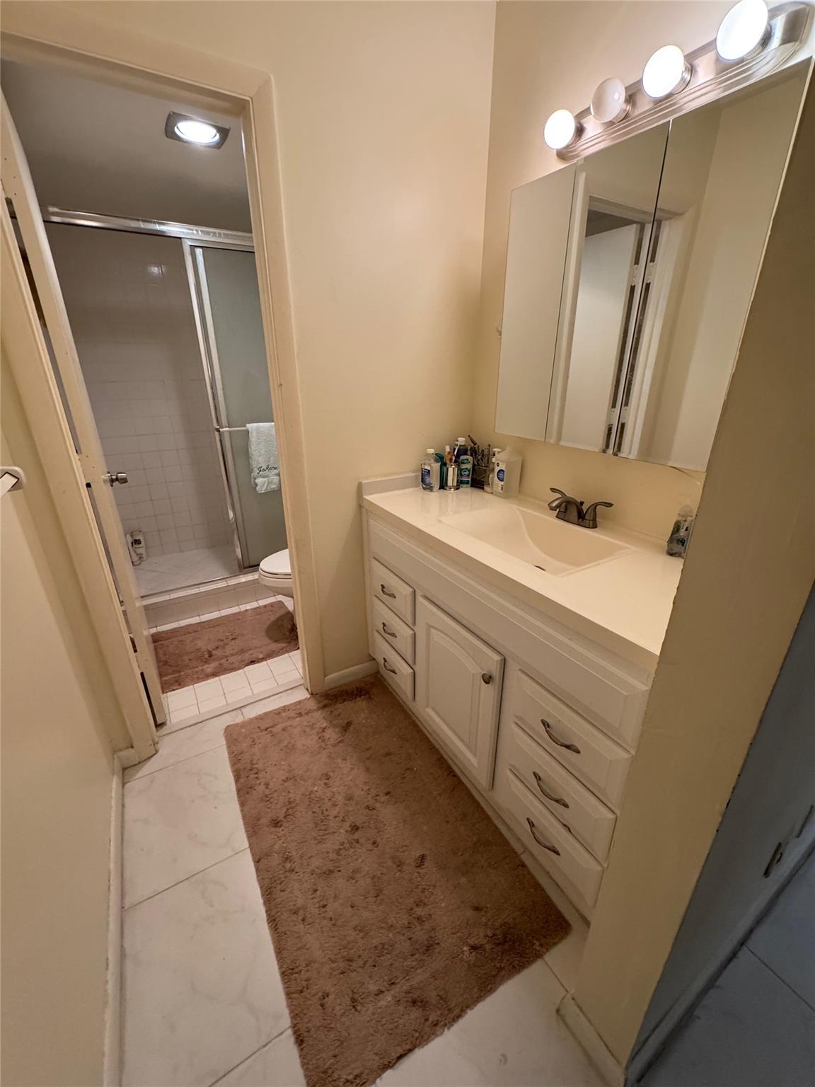 Tennis Club Wingfield Con - Residential Lease