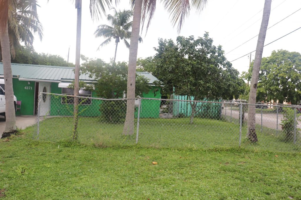 Photo of 4271 Pine St, West Palm Beach, FL 33406 (MLS # R11123204)