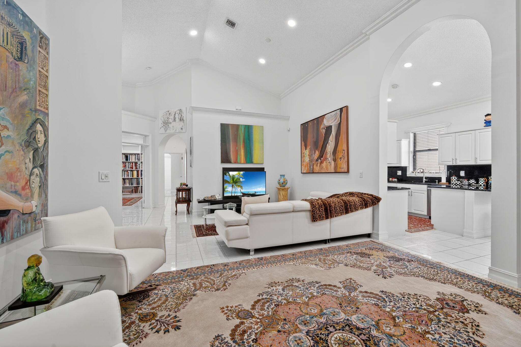 LEXINGTON LAKES - Residential