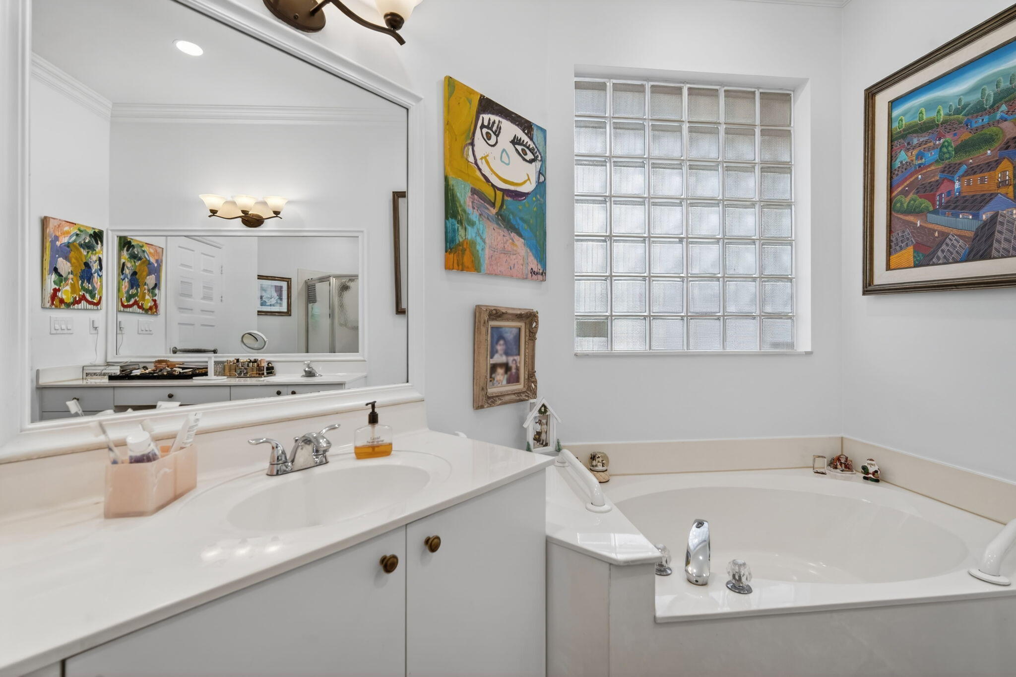 LEXINGTON LAKES - Residential