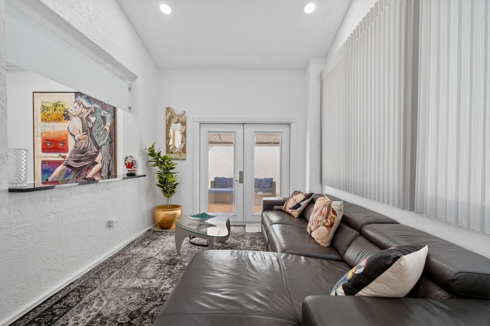 LEXINGTON LAKES - Residential