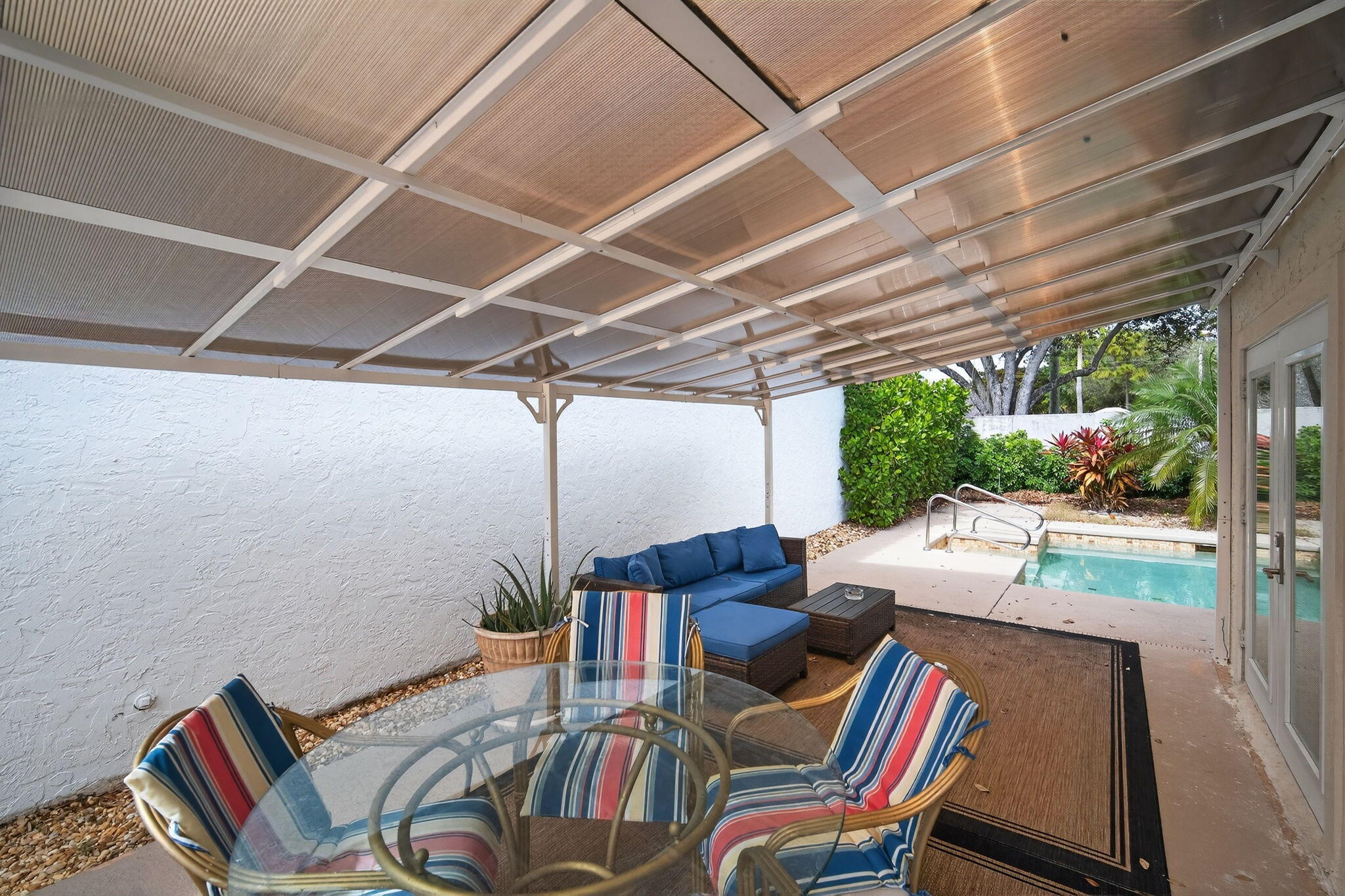 LEXINGTON LAKES - Residential