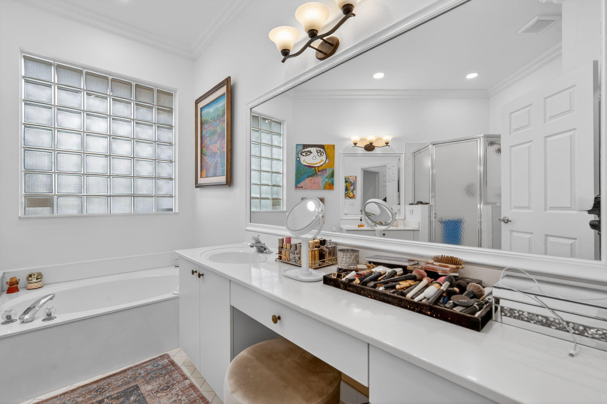 LEXINGTON LAKES - Residential