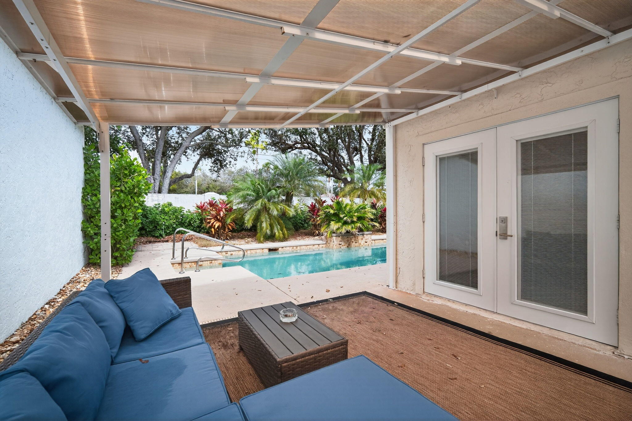 LEXINGTON LAKES - Residential