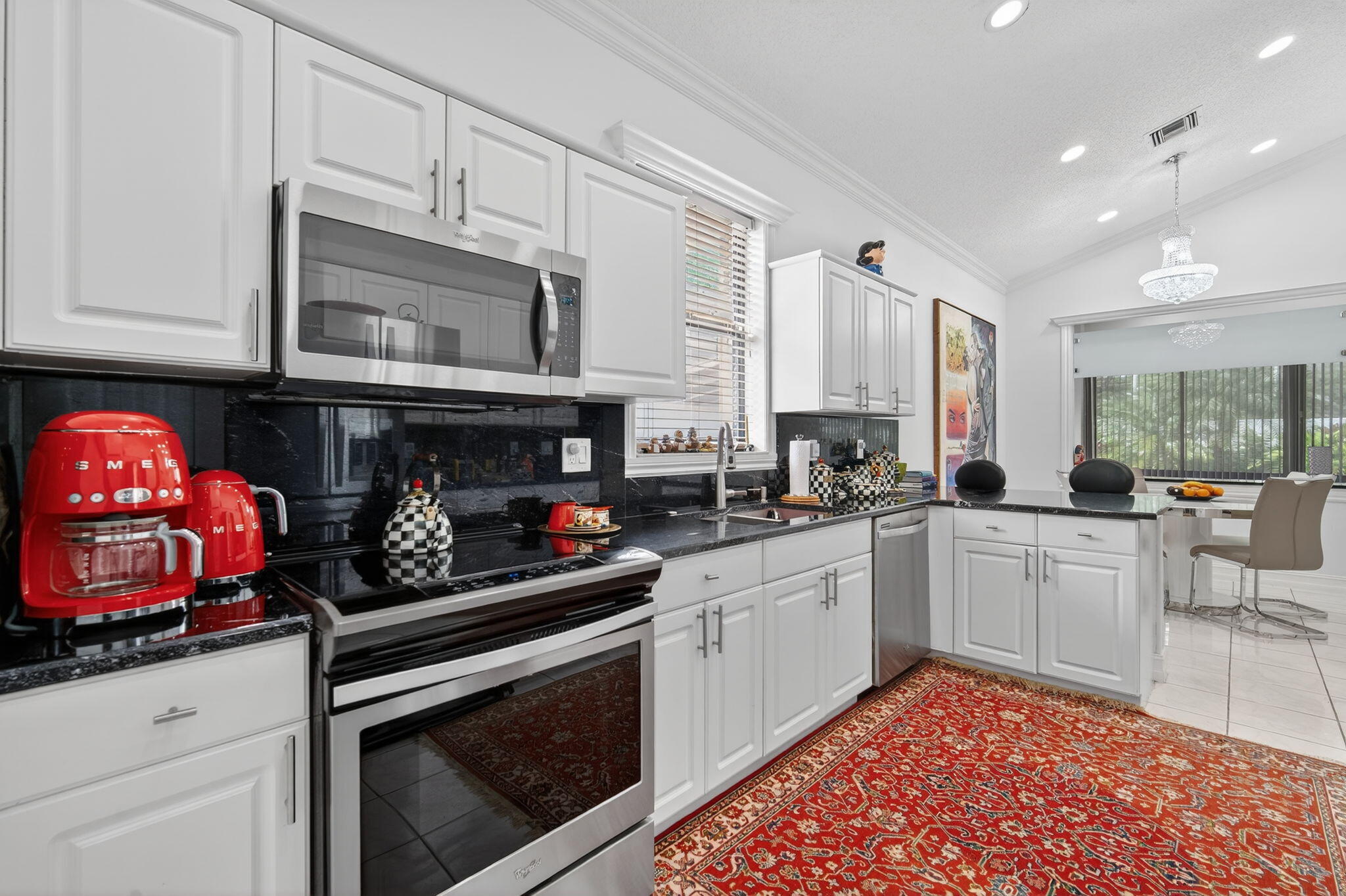 LEXINGTON LAKES - Residential