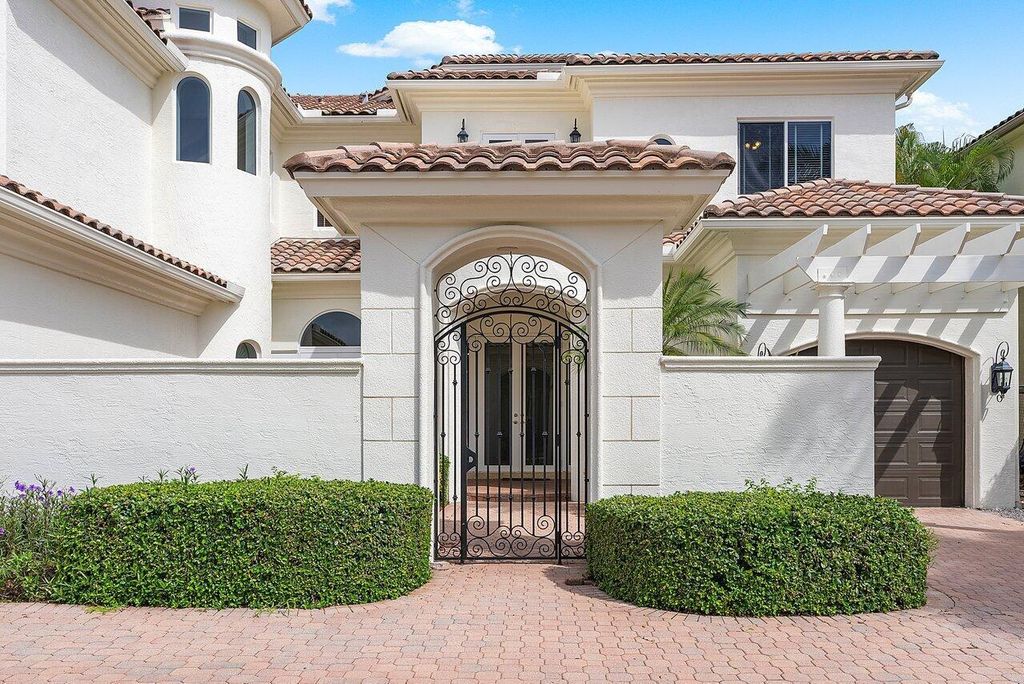 Photo of 17641 Middlebrook Way, Boca Raton, FL 33496 (MLS # R10950508)