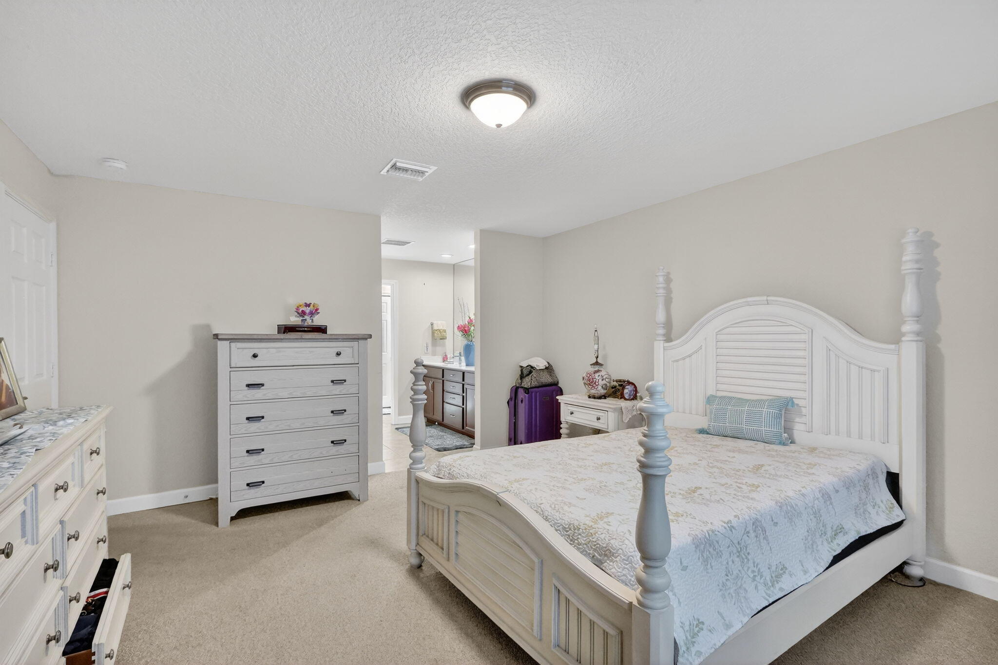 SPANISH LAKES ONE LEASEHOLD ESTATES - Residential