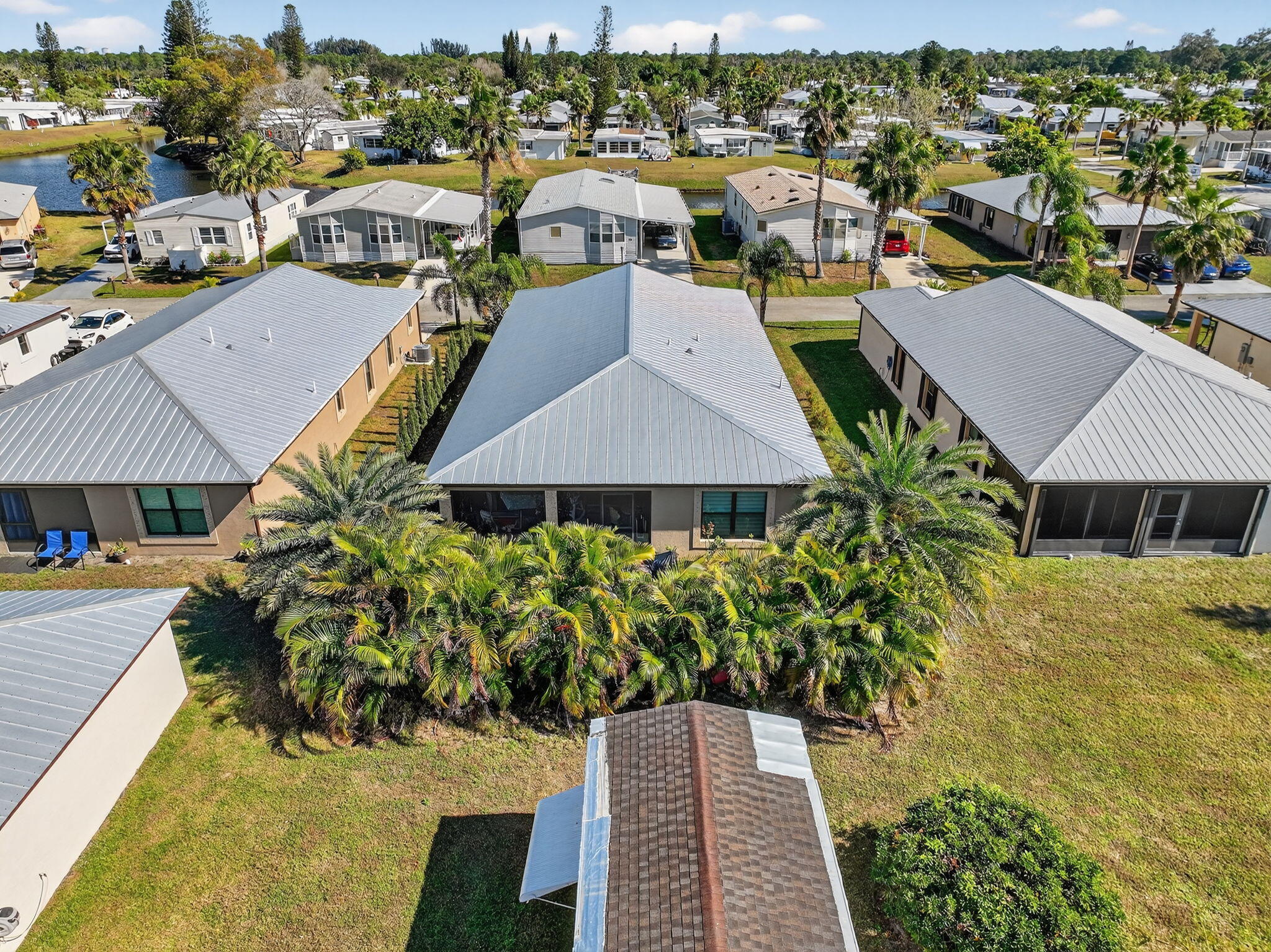 SPANISH LAKES ONE LEASEHOLD ESTATES - Residential