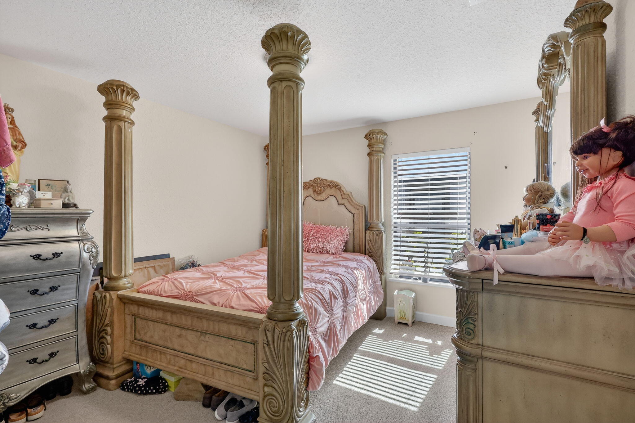 SPANISH LAKES ONE LEASEHOLD ESTATES - Residential