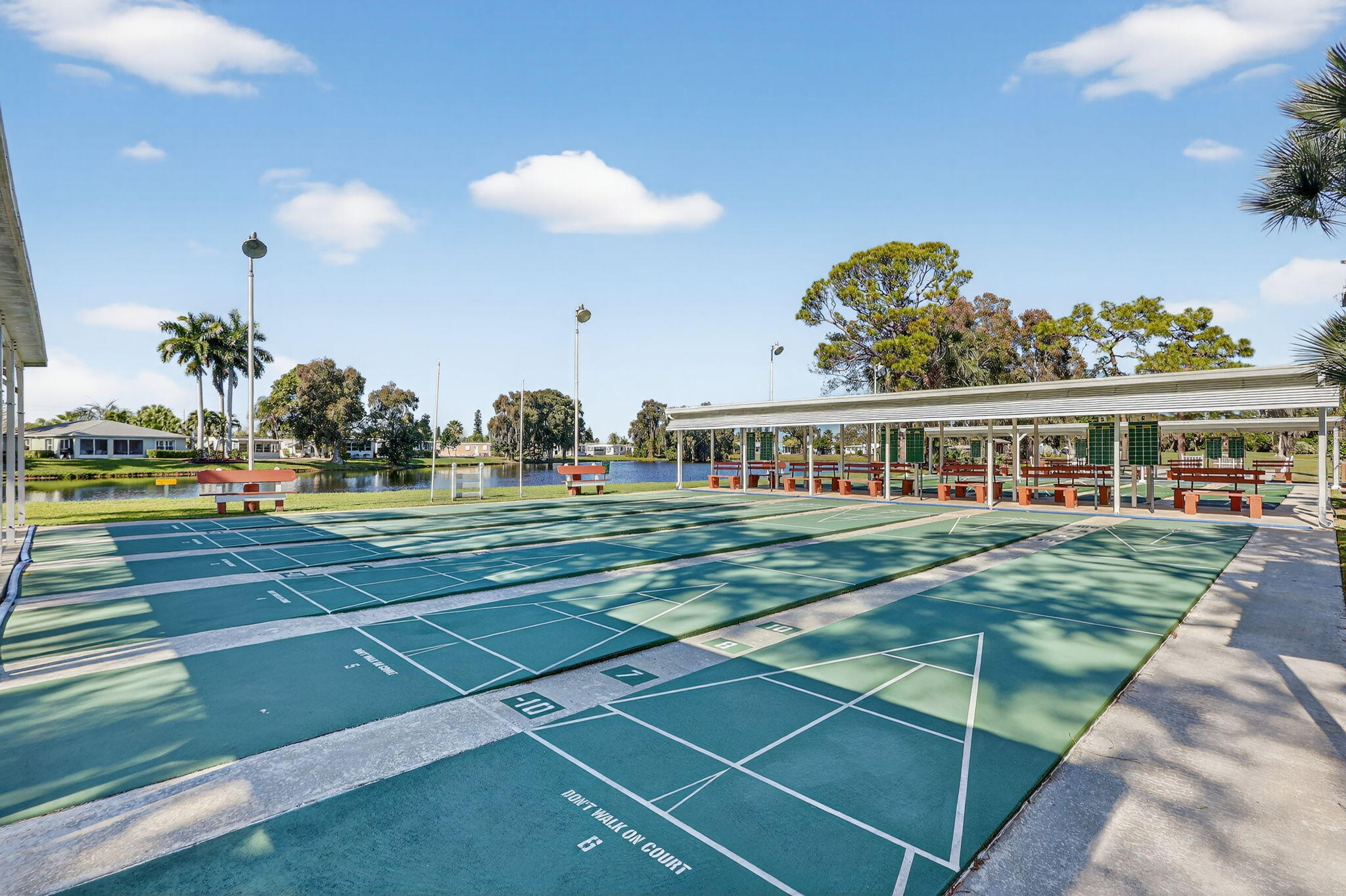 SPANISH LAKES ONE LEASEHOLD ESTATES - Residential