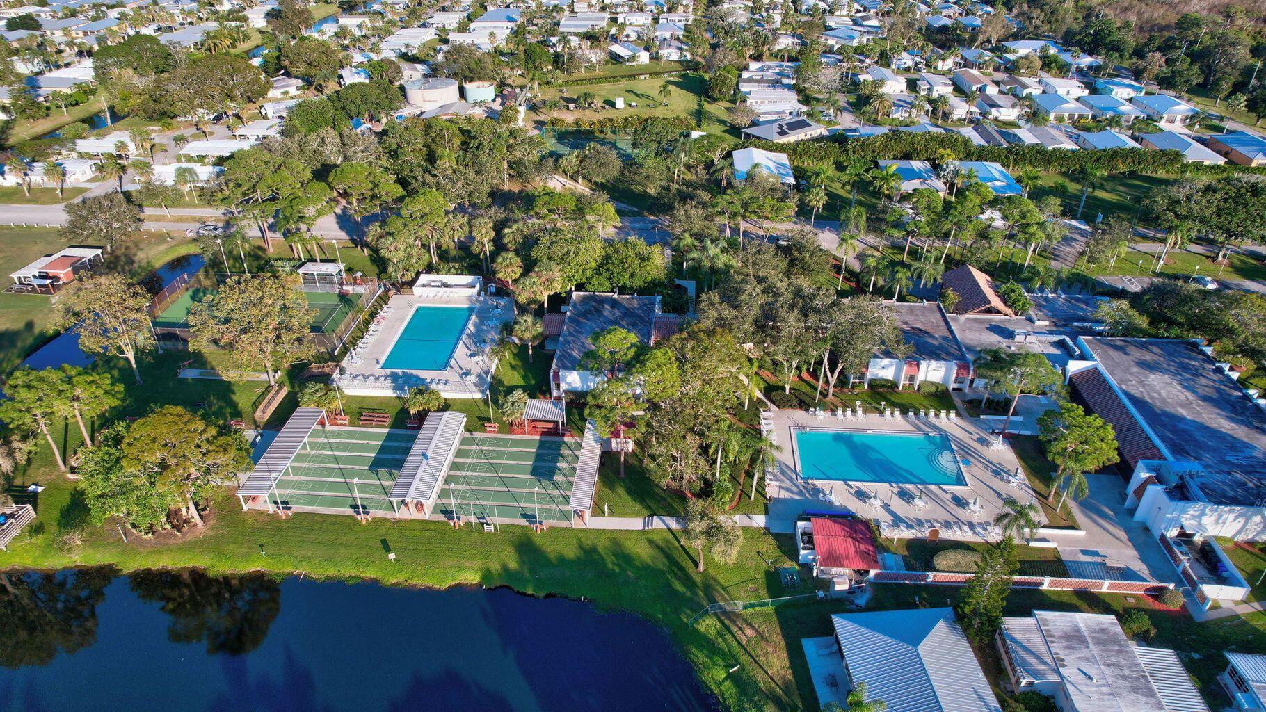 SPANISH LAKES ONE LEASEHOLD ESTATES - Residential