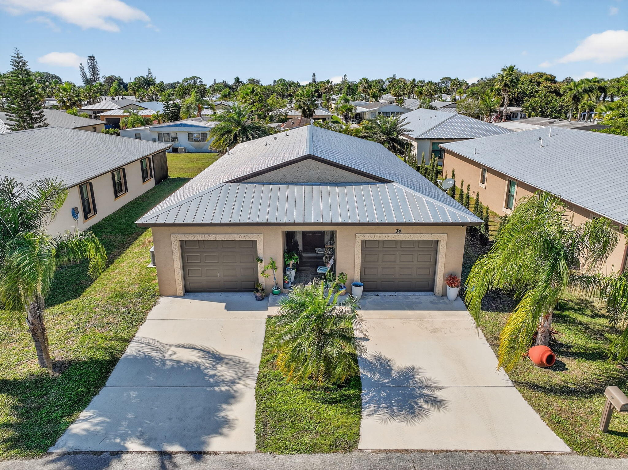 SPANISH LAKES ONE LEASEHOLD ESTATES - Residential