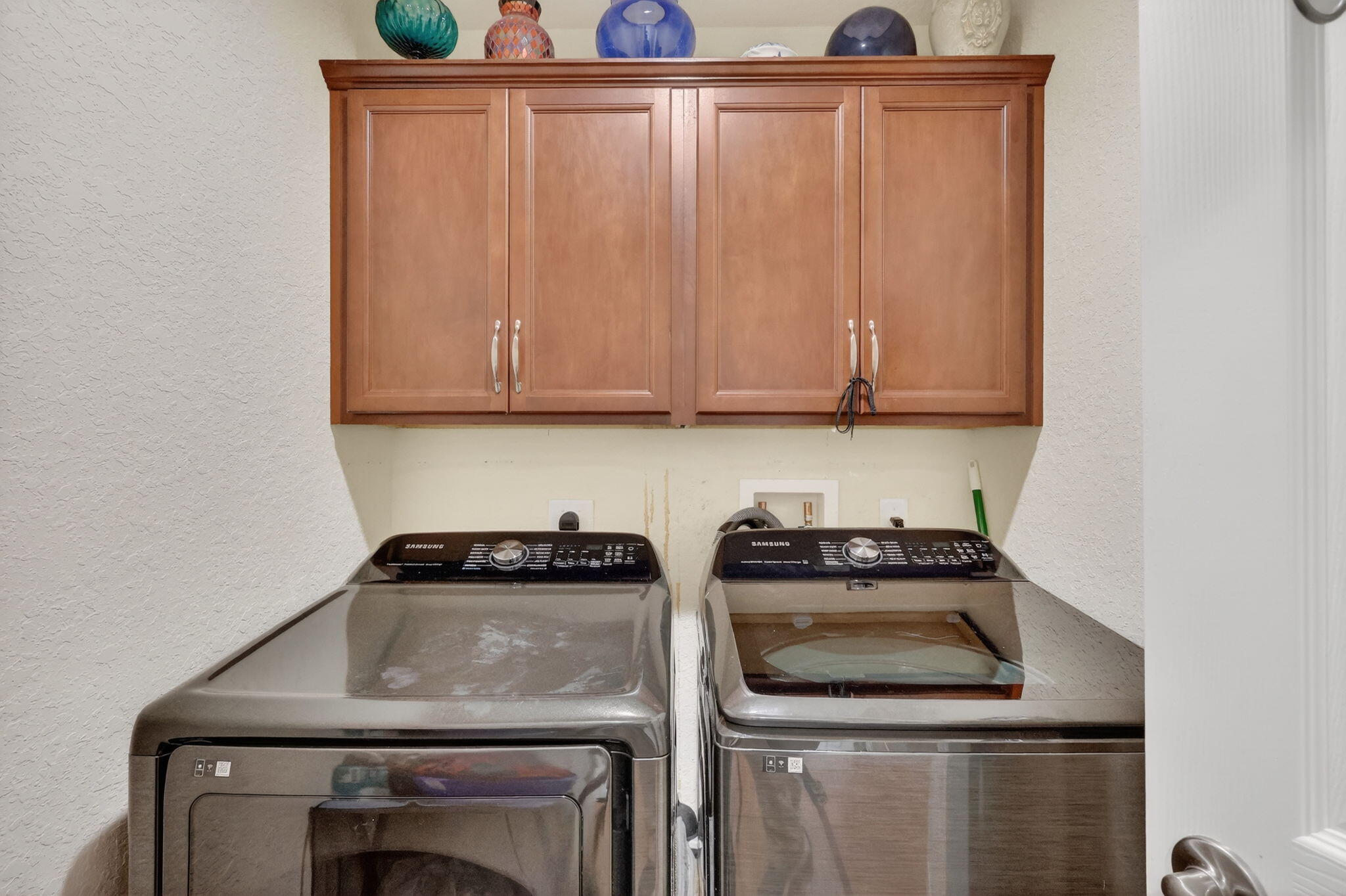 SPANISH LAKES ONE LEASEHOLD ESTATES - Residential