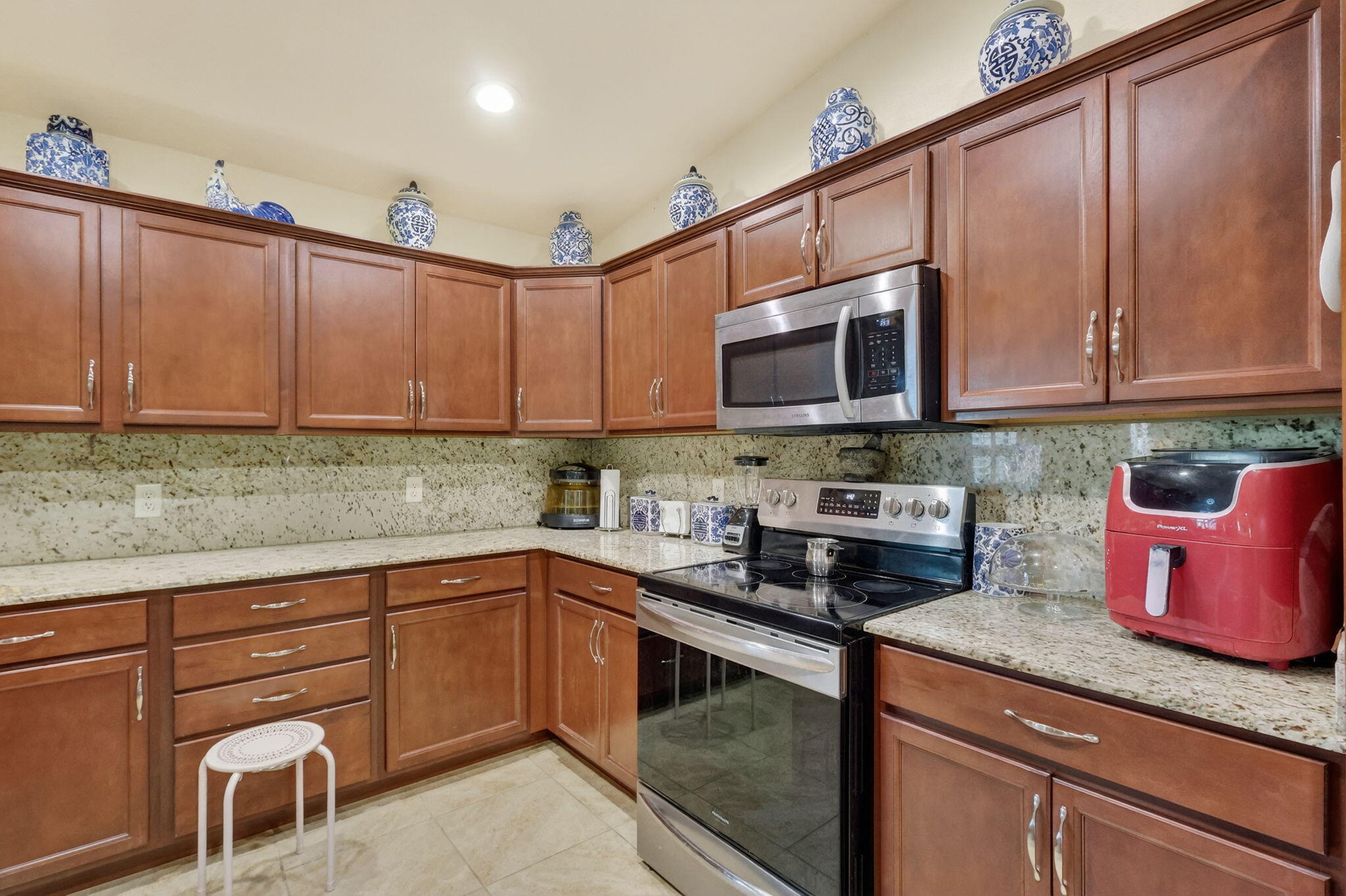 SPANISH LAKES ONE LEASEHOLD ESTATES - Residential