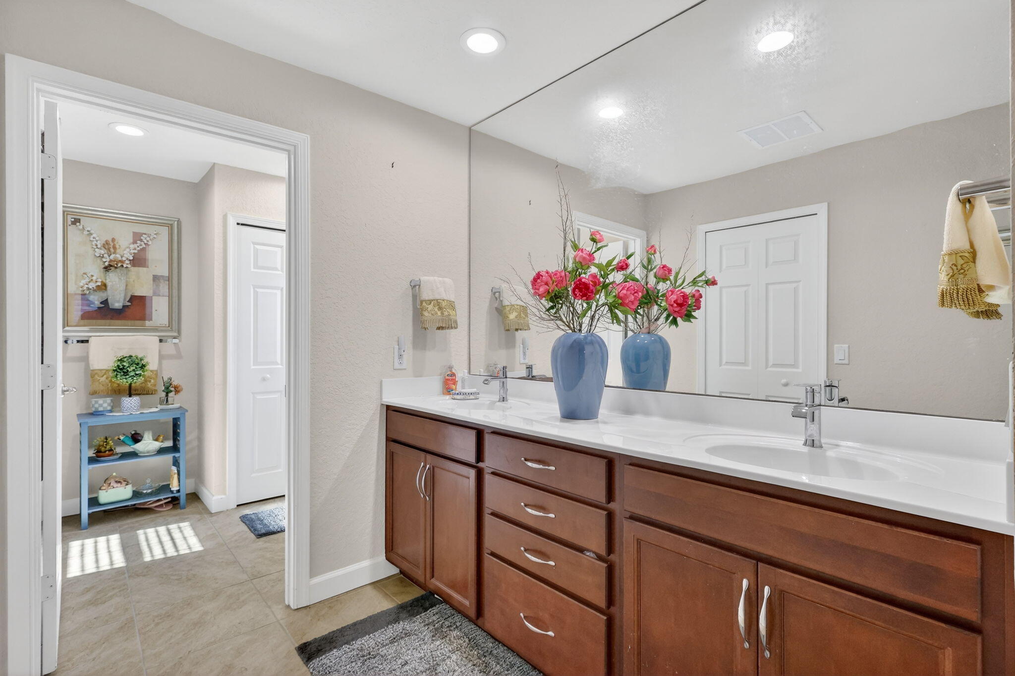 SPANISH LAKES ONE LEASEHOLD ESTATES - Residential